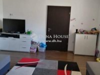 Eladó családi ház, Vecsésen 89.9 M Ft, 4 szobás