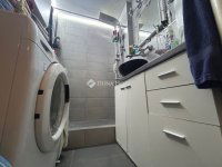 Eladó panellakás, Pécsett 41.99 M Ft, 4 szobás