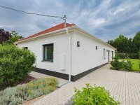 Eladó családi ház, XVIII. kerületben 229.99 M Ft, 5 szobás