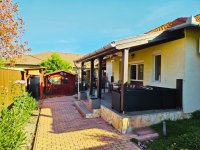 Eladó családi ház, Szigetszentmiklóson 147 M Ft, 5 szobás