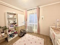 Eladó panellakás, Pécsett 49.9 M Ft, 4 szobás