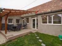 Eladó családi ház, Szekszárdon, Kiss János utcában 70 M Ft