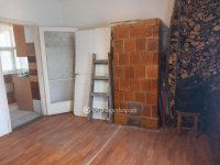 Eladó családi ház, Mikepércsen 32.9 M Ft, 2 szobás