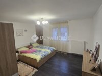 Eladó téglalakás, Baján 43 M Ft, 3 szobás