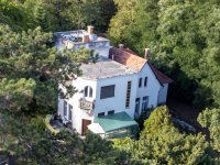 Eladó családi ház, Bicskén 250 M Ft, 6 szobás