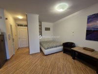 Eladó téglalakás, Siófokon 69.6 M Ft, 1 szobás