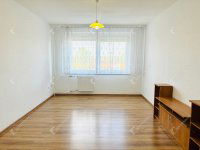 Eladó panellakás, Oroszlányban 27.99 M Ft, 2 szobás