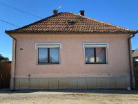 Eladó családi ház