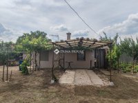 Eladó nyaraló, Cserkeszőlőn 10.99 M Ft, 1 szobás