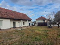 Eladó családi ház, Tápiószentmártonon, Móra Ferenc úton