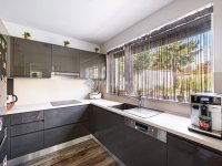 Eladó családi ház, Budaörsön 288 M Ft, 5 szobás