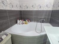 Eladó panellakás, Pécsett 57.9 M Ft, 3 szobás