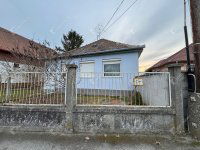 Eladó családi ház, Győrött 59.5 M Ft, 3 szobás