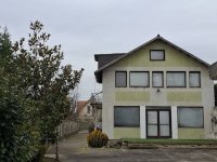 Eladó családi ház, Budaörsön 220 M Ft, 5 szobás