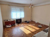 Eladó családi ház, Szolnokon 40 M Ft, 4 szobás