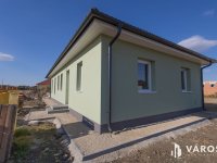 Eladó családi ház, Sándorfalván 99 M Ft, 4 szobás