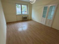 Kiadó téglalakás, albérlet