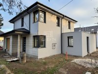 Eladó családi ház, XVI. kerületben 257 M Ft, 5 szobás