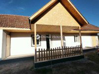 Eladó családi ház, Szentlőrinckátán 17 M Ft, 4 szobás