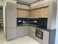 Eladó panellakás, Pécsett 59.9 M Ft, 3 szobás