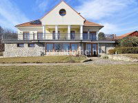 Eladó családi ház, Bozsokon 290 M Ft, 6 szobás