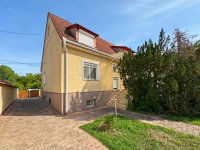 Eladó téglalakás, Kecskeméten 130 M Ft, 5 szobás