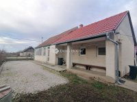 Eladó családi ház, Kislángon 23 M Ft, 2 szobás