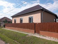 Eladó családi ház