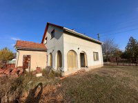 Eladó családi ház