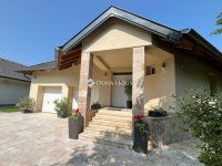 Eladó családi ház, Kőszegen 249.9 M Ft, 5 szobás