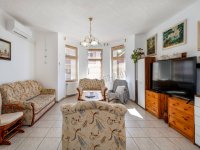 Eladó családi ház, Sárisápon 59.9 M Ft, 4 szobás