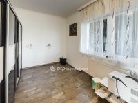 Eladó családi ház, Csomádon 155 M Ft, 4 szobás