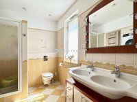 Eladó családi ház, Kozármislenyen 168.49 M Ft, 5 szobás