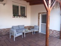 Eladó családi ház, Tégláson 67.9 M Ft, 2 szobás