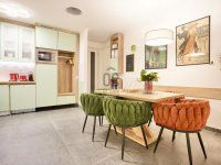 Eladó téglalakás, VI. kerületben 129.9 M Ft, 3 szobás