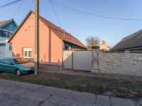 Eladó családi ház