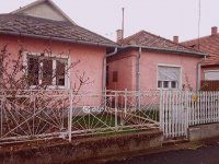 Eladó családi ház