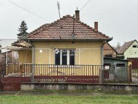 Eladó családi ház, Vecsésen 48 M Ft, 2 szobás