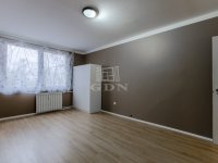 Eladó panellakás, Dunakeszin 74.99 M Ft, 2+1 szobás