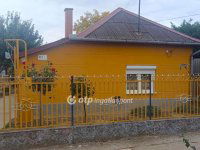 Eladó családi ház