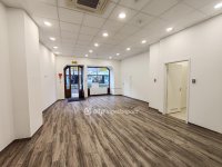 Kiadó üzlethelyiség, Szolnokon 480 E Ft / hó