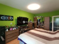 Eladó panellakás, Pécsett 39.5 M Ft, 2 szobás