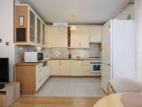 Eladó panellakás, III. kerületben 79.9 M Ft, 2 szobás