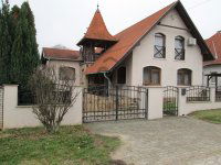 Eladó családi ház