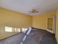 Eladó panellakás, Pápán 38.5 M Ft, 1+3 szobás