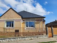 Eladó családi ház, Tápiószecsőn 57.9 M Ft, 3 szobás