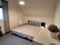 Eladó családi ház, Velencén 179 M Ft, 6 szobás