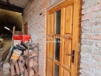 Eladó családi ház, III. kerületben 269.99 M Ft, 4 szobás