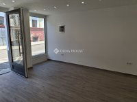 Kiadó üzlethelyiség, Gyöngyösön 110 E Ft / hó