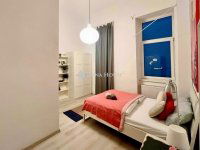 Eladó téglalakás, VI. kerületben 150 M Ft, 4 szobás